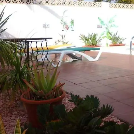 With 3 Bedrooms In With Private Pool Furnished Terrace And Wifi 1 Km From The Beach