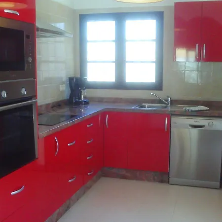 With 3 Bedrooms In With Private Pool Furnished Terrace And Wifi 1 Km From The Beach 빌라