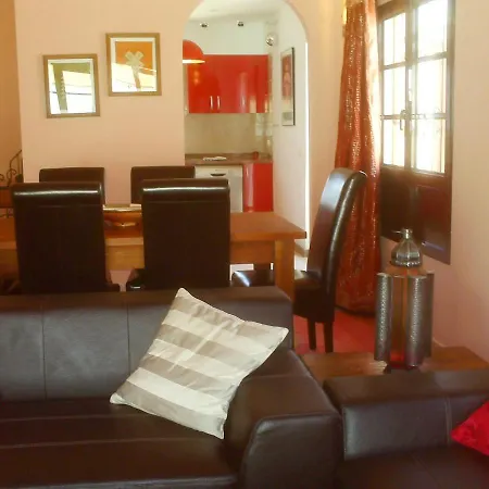 빌라 With 3 Bedrooms In With Private Pool Furnished Terrace And Wifi 1 Km From The Beach