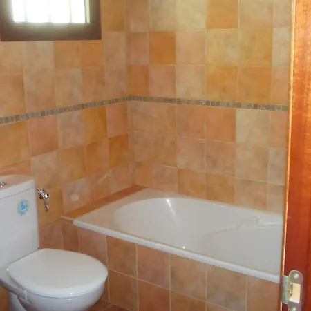 With 3 Bedrooms In With Private Pool Furnished Terrace And Wifi 1 Km From The Beach 빌라 코스타 테기세